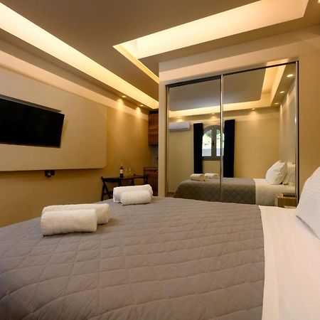 Seven Keys Luxury Suites Achílleion Екстериор снимка