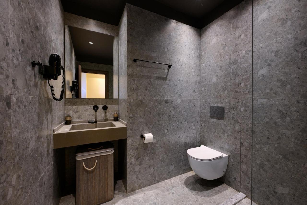Seven Keys Luxury Suites Achílleion Екстериор снимка