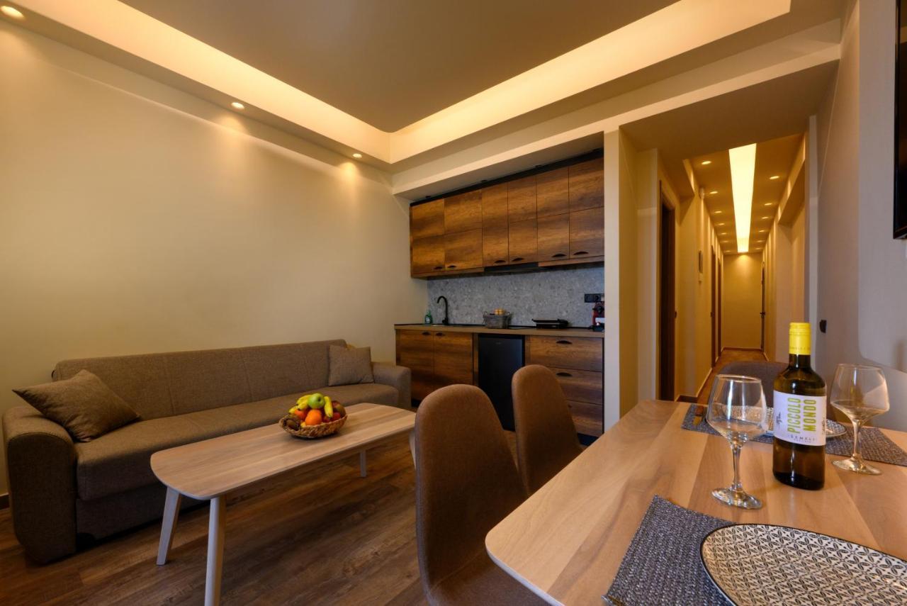 Seven Keys Luxury Suites Achílleion Екстериор снимка