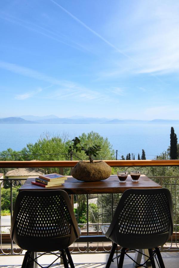 Seven Keys Luxury Suites Achílleion Екстериор снимка