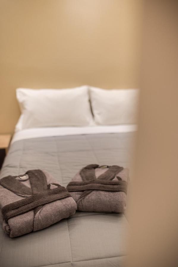 Seven Keys Luxury Suites Achílleion Екстериор снимка