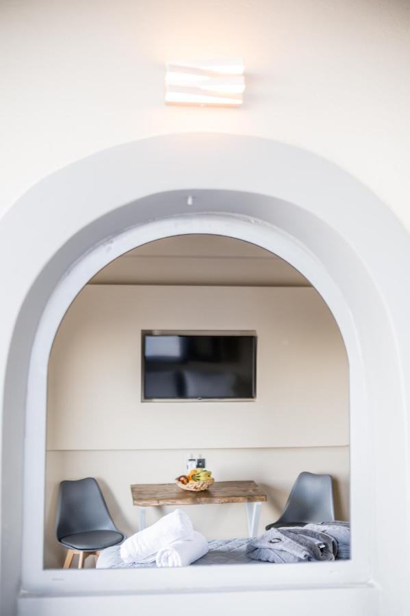 Seven Keys Luxury Suites Achílleion Екстериор снимка